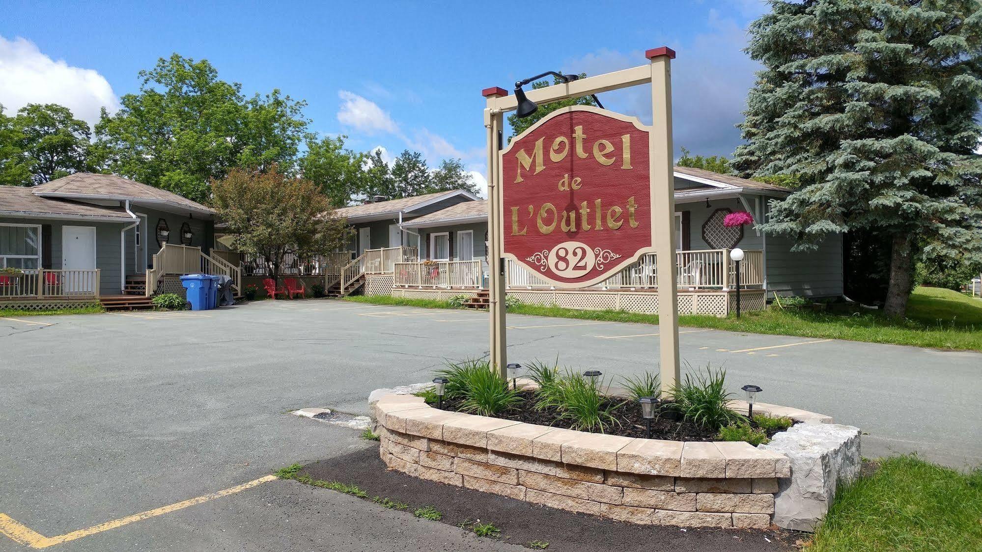 Motel De L'Outlet Magog Exterior photo